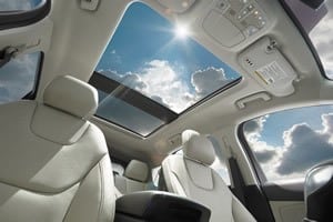 panoramic-sunroof-view