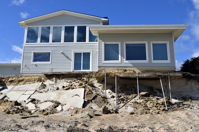 House weathering for a hurricane.