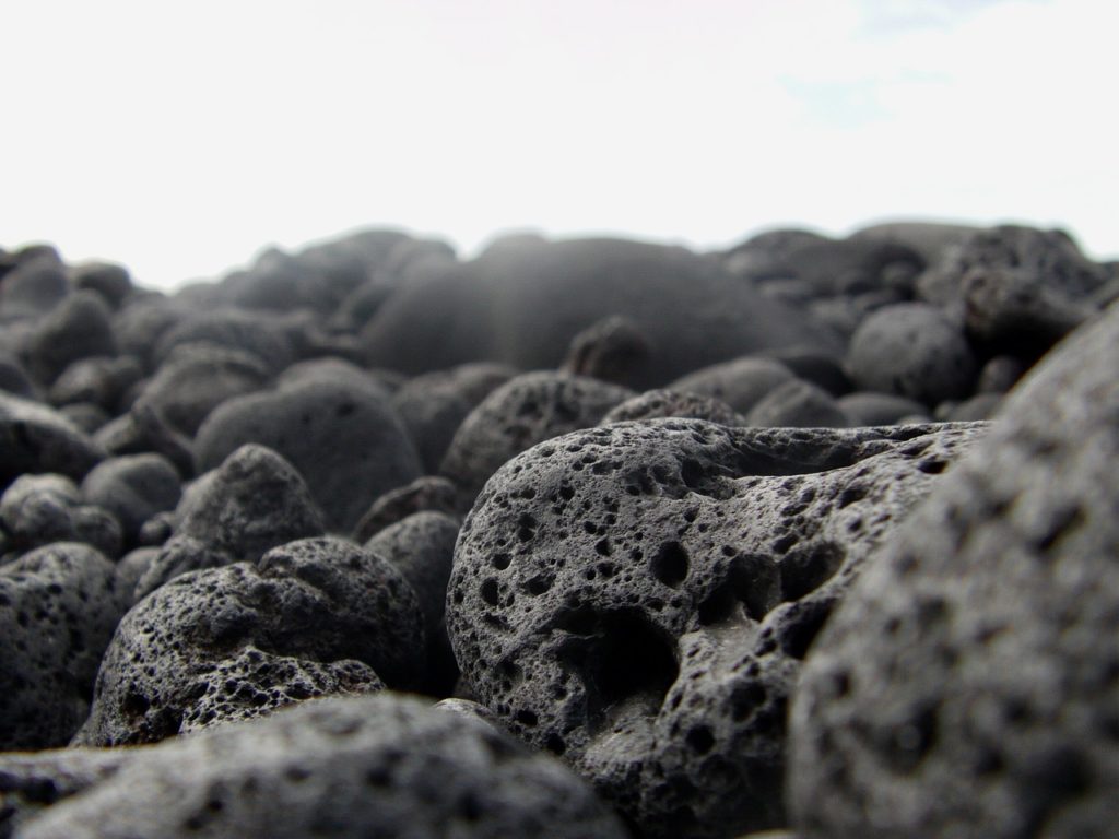 obsidian-rock