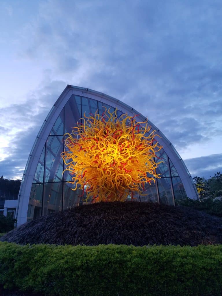 chihuley-garden-glass
