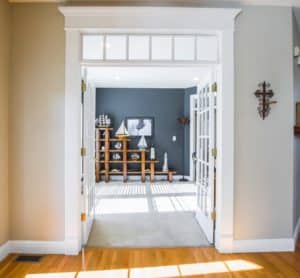 interior-glass-bedroom-door