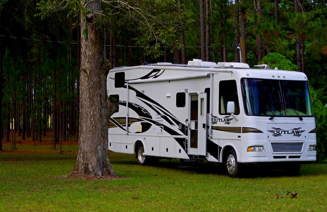 large-rv-windshield-replacement
