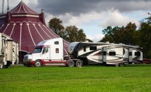 fifth-wheel-parking