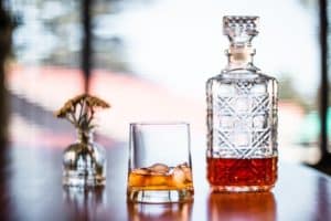 whiskey-tumbler-and-decanter