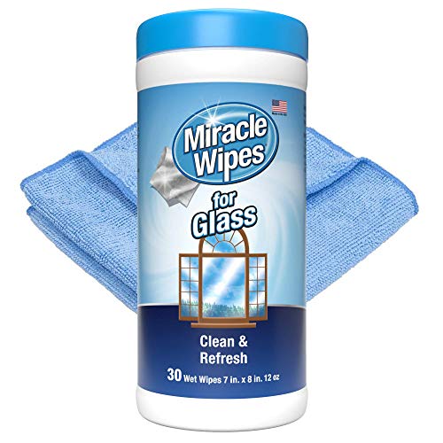 Miracle Wipes for Glass in a circular container with a blue top